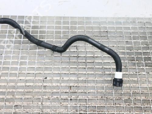 Pipe TESLA MODEL Y (5YJY) EV Performance All-wheel Drive | BP39865604M125 - Image 2