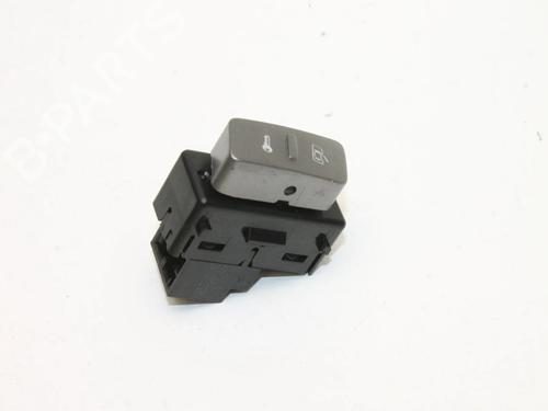 Used Switch Switch VW PHAETON (3D1, 3D2, 3D3, 3D4, 3D6, 3D7, 3D8, 3D9) 3.0 V6 TDI 4motion (240 hp) 39794490 39794490