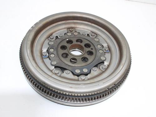 flywheel-vw-scirocco-iii-137-138-2008-2009-2010-2011-2012-2013-2014-2015-2016-2017-2018-39805533 main image