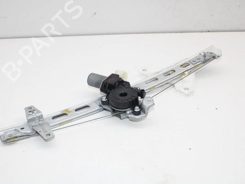 Used Front right window mechanism Front right window mechanism SUZUKI SX4 S-Cross (JY) 1.4 Hybrid (Mild Hybrid) (AKK 414) (129 hp) 39878672 39878672