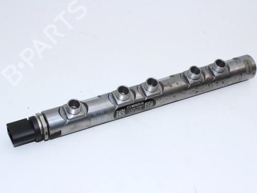 Used Injection rail Injection rail MINI MINI COUNTRYMAN (R60) Cooper D (112 hp) 39790040 39790040