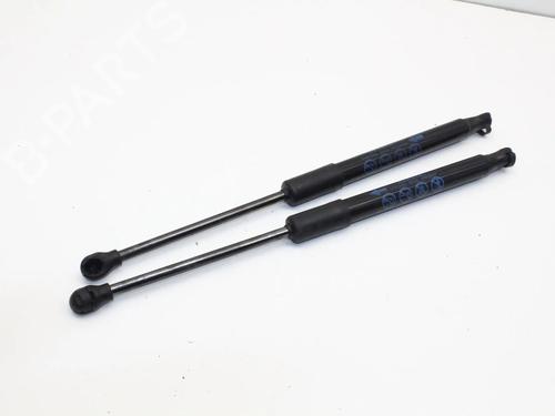 Amortecedor da mala Amortecedor da mala TOYOTA YARIS (_P21_, _PA1_, _PH1_) 1.6 GR 4WD (GXPA16) (261 hp) 39833290 39833290