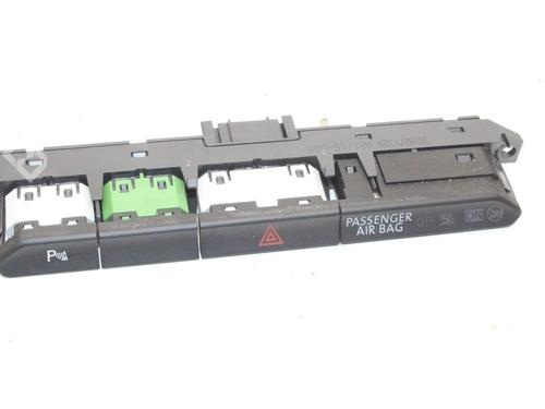 switch-vw-passat-b8-variant-3g5-cb5-2014-39824202 main image