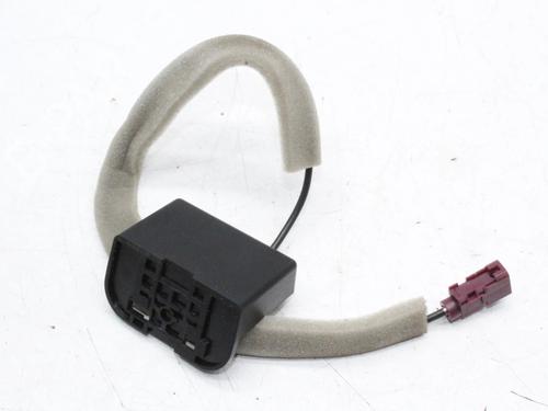 Antenne/Base Antenne/Base RENAULT ARKANA I (LCM_, LDN_) 1.6 E-TECH 145 (LDMU) (143 hp) 39803720 39803720