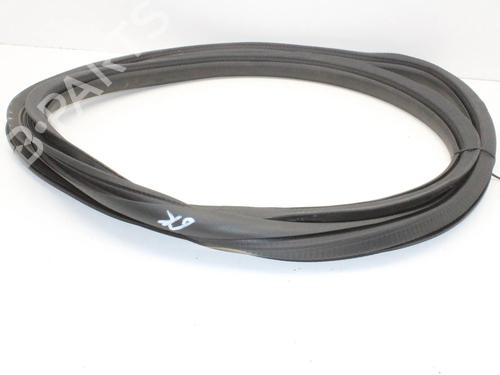 Gummiliste Gummiliste MERCEDES-BENZ EQS (V297) EQS 450+ (297.123) (333 hp) 39867023 39867023