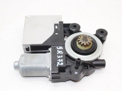 Left rear window motor FORD KUGA I 2.0 TDCi 4x4 | BP39840839E23 - Image 3