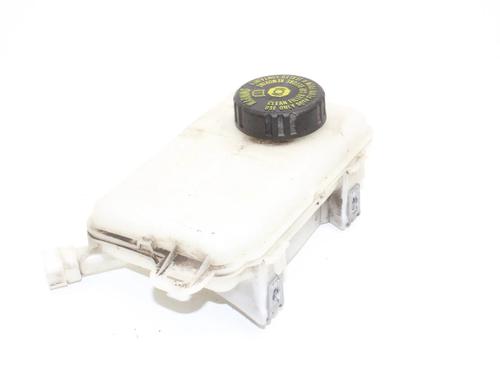 Used Brake fluid reservoir Brake fluid reservoir OPEL VIVARO B Van (X82) 1.6 CDTI (05) (116 hp) 39799532 39799532