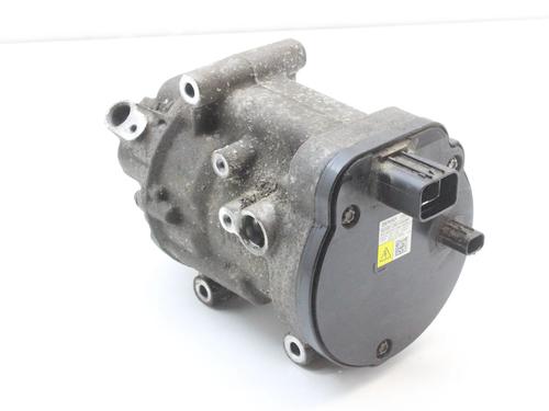 Used AC compressor AC compressor TOYOTA COROLLA Hatchback (_E21_, _EA1_, _EH1_) 1.8 Hybrid (ZWE211, ZWE219) (122 hp) 39867753 39867753