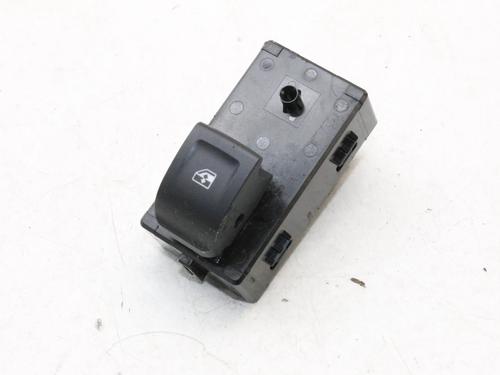 Used Switch Switch CADILLAC ESCALADE 6.2 AWD (426 hp) 39809638 39809638
