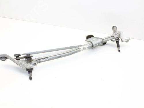 front-wipers-mechanism-renault-megane-iv-hatchback-b9amn_-2015-39779320 main image