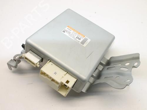 electronic-module-toyota-auris-_e15_-2006-2007-2008-2009-2010-2011-2012-2013-39782925 main image