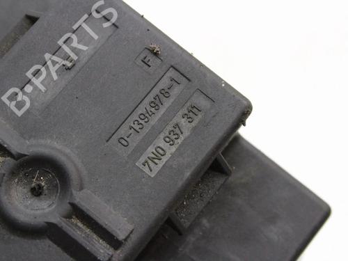 Fuse box VW CC B7 (358) 2.0 TDI | BP39827169E1 - Image 4