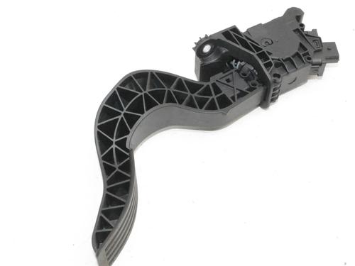 Pedal Pedal POLESTAR POLESTAR 2 (534) EV (408 hp) 39840224 39840224