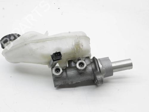 Used Brake master cylinder Brake master cylinder KIA SORENTO II (XM) 2.2 CRDi (197 hp) 39840210 39840210