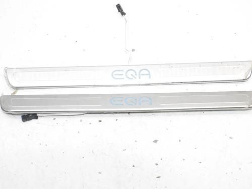 step-mercedes-benz-eqa-h243-2021-39780417 main image