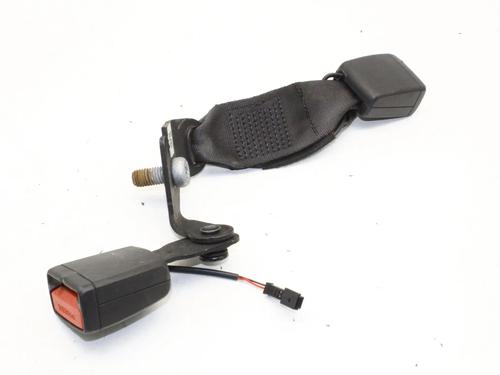 Engate do cinto Engate do cinto BMW 1 (F40) 116 d (116 hp) 39815664 39815664