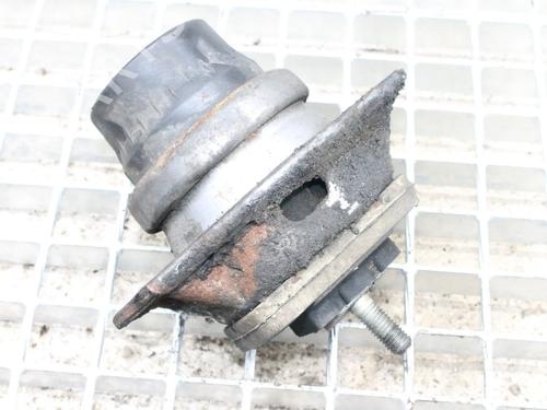 Used Engine mount Engine mount LAND ROVER RANGE ROVER SPORT I (L320) 3.0 D 4x4 (245 hp) 39806261 39806261