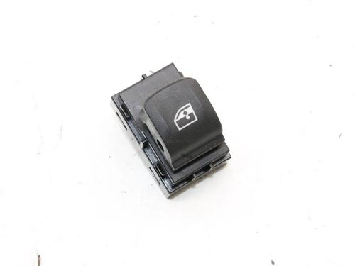 Used Right rear window switch Right rear window switch BMW 5 (G30, F90) 530 e Plug-in Hybrid (252 hp) 39818814 39818814