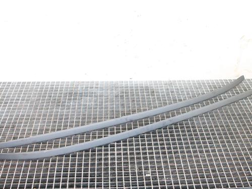 Used Roof bar Roof bar VOLVO V60 I (155) D4 (181 hp) 39856066 39856066