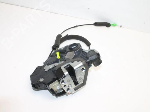 front-right-lock-toyota-c-hr-_x1_-2016-39768681 main image