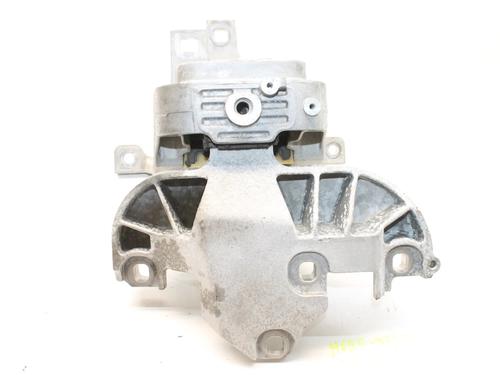 Used Engine mount Engine mount MERCEDES-BENZ CLA (C118) CLA 180 (118.384) (136 hp) 39851413 39851413