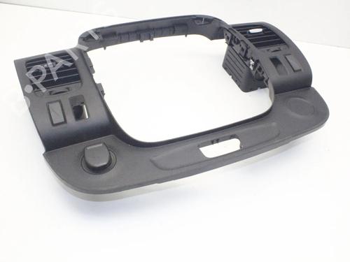 Used Air vent Air vent RENAULT TRAFIC III Van (FG_) 1.6 dCi 120 (FGMB, FGMC) (120 hp) 39817651 39817651
