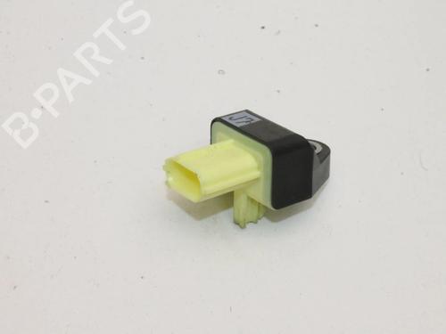 Used Electronic sensor Electronic sensor TOYOTA C-HR (_X1_) 1.8 Hybrid (ZYX10_, ZYX11_, ZYX10R, ZYX11R) (122 hp) 39811568 39811568
