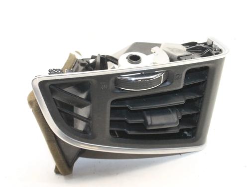 Difusor / Saída de ar Difusor / Saída de ar FORD KUGA II (DM2) 2.0 TDCi 4x4 (180 hp) 39840669 39840669