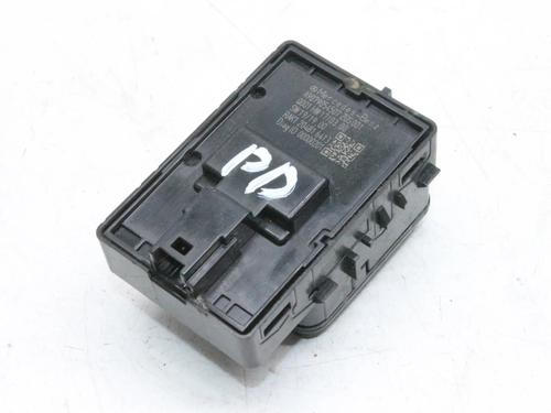 Right front window switch MERCEDES-BENZ SPRINTER 3-t Van (B910) 214 CDI (910.621, 910.623) | BP39798469I26 - Image 2