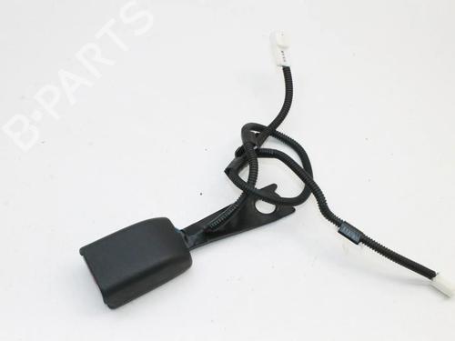 Used Seat buckle Seat buckle TOYOTA YARIS (_P21_, _PA1_, _PH1_) 1.5 Hybrid (MXPH10, MXPH11) (116 hp) 39874571 39874571