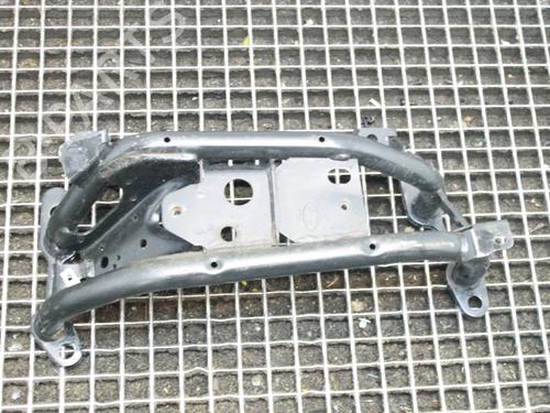 Used Gearbox mount Gearbox mount LAND ROVER RANGE ROVER SPORT II (L494) 3.0 SDV6 Hybrid 4x4 (354 hp) 39864944 39864944