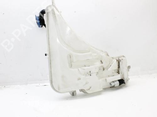 Used Windscreen washer tank Windscreen washer tank BMW 3 (F30, F80) 330 e (252 hp) 39811515 39811515