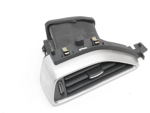 air-vent-jaguar-xe-x760-2015-39773759 main image
