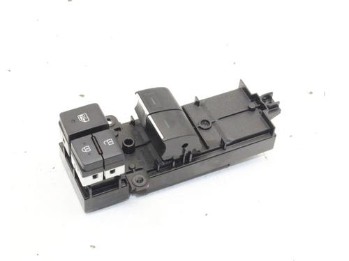 Used Right front window switch Right front window switch TOYOTA YARIS (_P21_, _PA1_, _PH1_) 1.6 GR 4WD (GXPA16) (261 hp) 39860274 39860274
