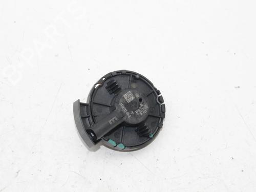 Used Electronic sensor Electronic sensor TESLA MODEL Y (5YJY) EV Rear-Wheel Drive (299 hp) 39788435 39788435