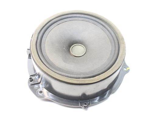 speaker-jaguar-xe-x760-2015-39782015 main image