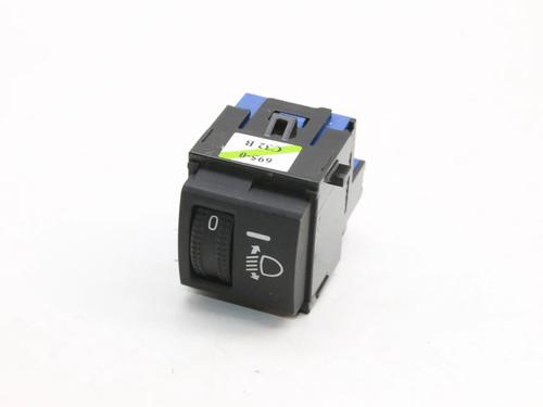 Used Switch Switch TOYOTA YARIS (_P21_, _PA1_, _PH1_) 1.5 Hybrid (MXPH10, MXPH11) (116 hp) 39875243 39875243