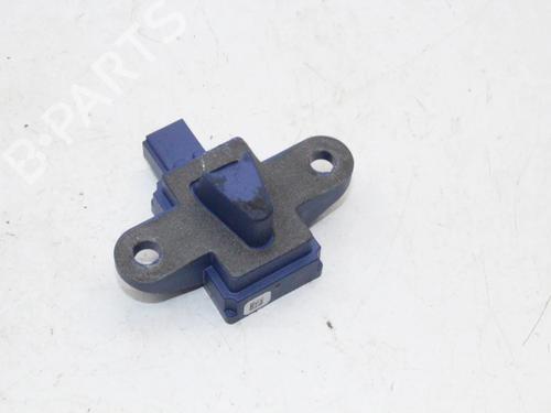 Elektronisk sensor Elektronisk sensor MERCEDES-BENZ E-CLASS T-Model (S212) E 250 CGI (212.247) (204 hp) 39879535 39879535