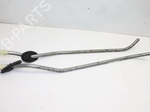 Håndbremsekabel Håndbremsekabel BMW 1 (F21) 118 d (150 hp) 39840020 39840020