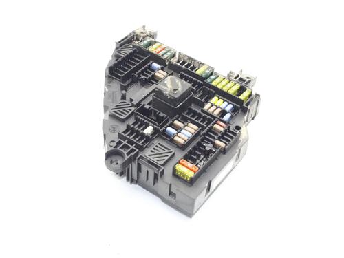 Caixa de fusíveis Caixa de fusíveis BMW X3 (F25) xDrive 20 d (184 hp) 39840149 39840149