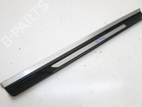 Høyre side kjol Høyre side kjol BMW 3 Convertible (E46) 330 Ci (231 hp) 39839807 39839807
