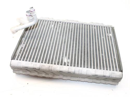 Radiateur de ac Radiateur de ac AUDI A5 (8T3) S5 quattro (333 hp) 39821768 39821768