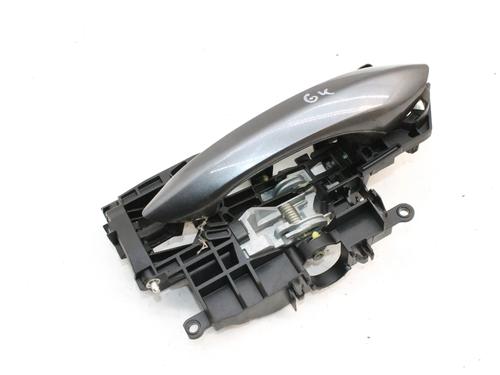 Venstre bak utvendig håndtak Venstre bak utvendig håndtak BMW 5 (F10) 530 d (258 hp) 39802119 39802119