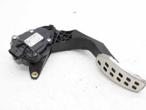 Used Pedal Pedal RENAULT ARKANA I (LCM_, LDN_) 1.6 E-TECH 145 (LDMU) (143 hp) 39830528 39830528