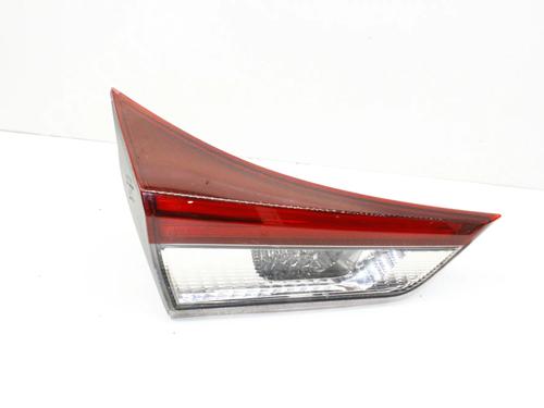 Feu de coffre gauche Feu de coffre gauche TOYOTA AURIS (_E18_) 1.6 D4-D (WWE185_) (112 hp) 39795572 39795572