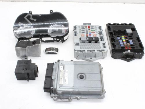 Used Electronic module Electronic module JAGUAR XF I (X250) 3.0 D (275 hp) 39878432 39878432