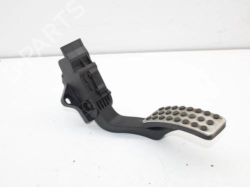 Used Pedal Pedal MERCEDES-BENZ GLA-CLASS (X156) GLA 220 CDI 4-matic (156.905) (170 hp) 39770074 39770074