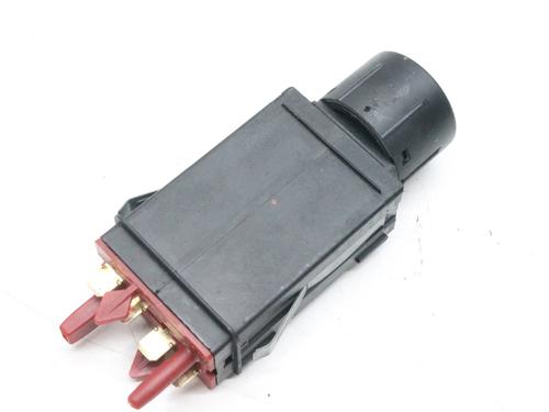 Switch AUDI TT Roadster (8N9) 1.8 T quattro | BP39853323I30 - Image 2