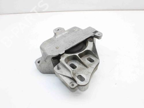 Used Engine mount Engine mount MERCEDES-BENZ EQB (X243) EQB 350 4-matic (243.612) (292 hp) 39845608 39845608