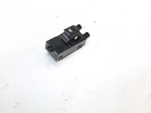 Used Right rear window switch Right rear window switch KIA CEE'D (JD) 1.6 CRDi 128 (128 hp) 39857810 39857810